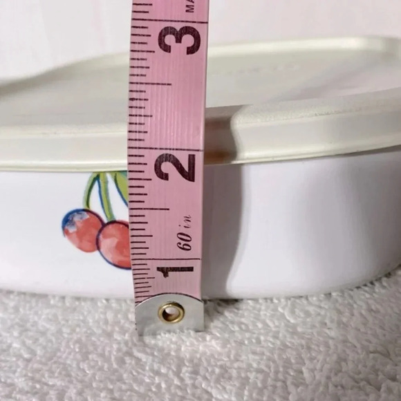 Vintage Corningware Cherry Fruits Pattern Square Casserole With Rubber Tight Lid - Picture 16 of 16
